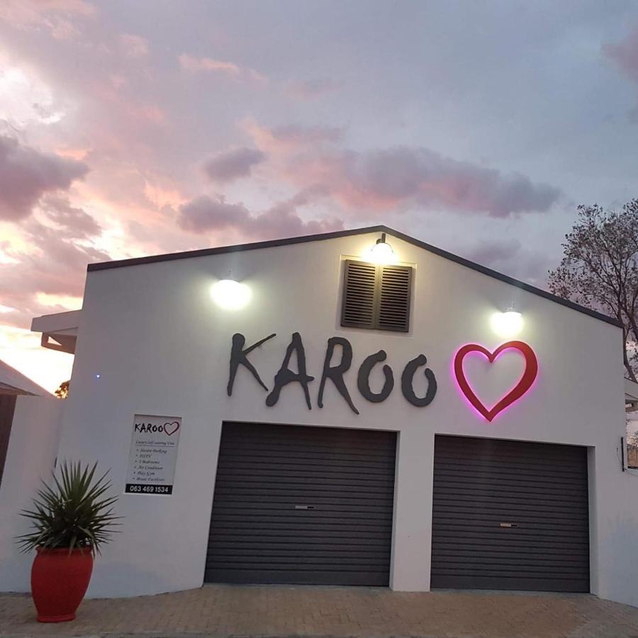 Апартаменты Karoo Heart Бофорт-Уэст Экстерьер фото